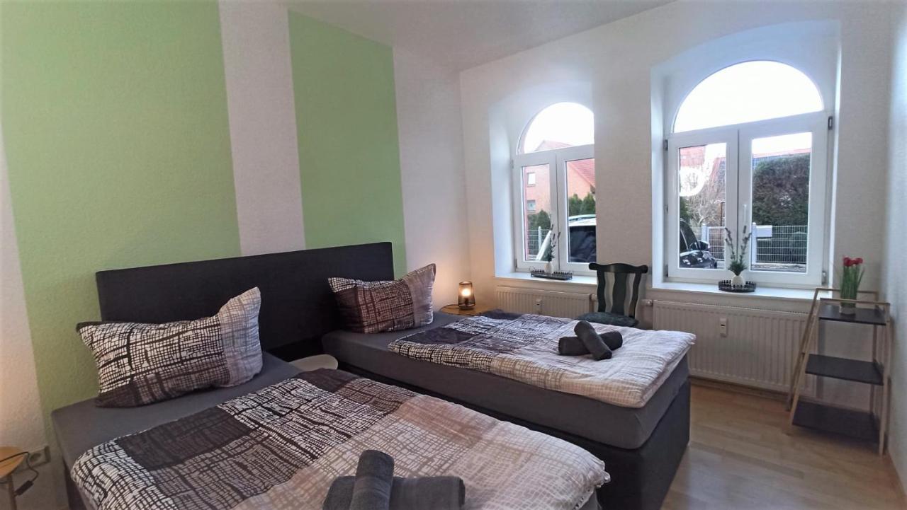 Apartment Fuer Bis Zu 7 Personen Mit Balkon Halberstadt Buitenkant foto