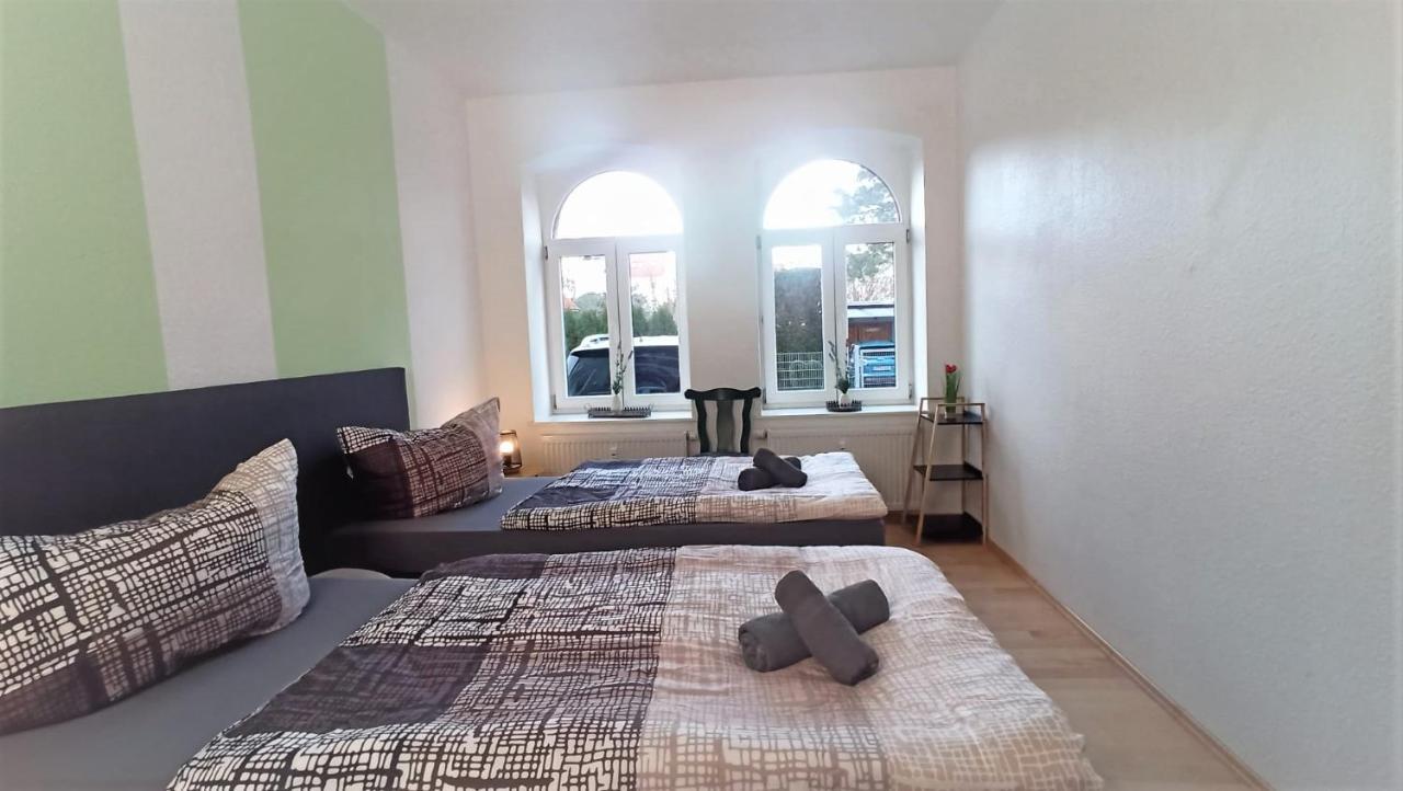 Apartment Fuer Bis Zu 7 Personen Mit Balkon Halberstadt Buitenkant foto