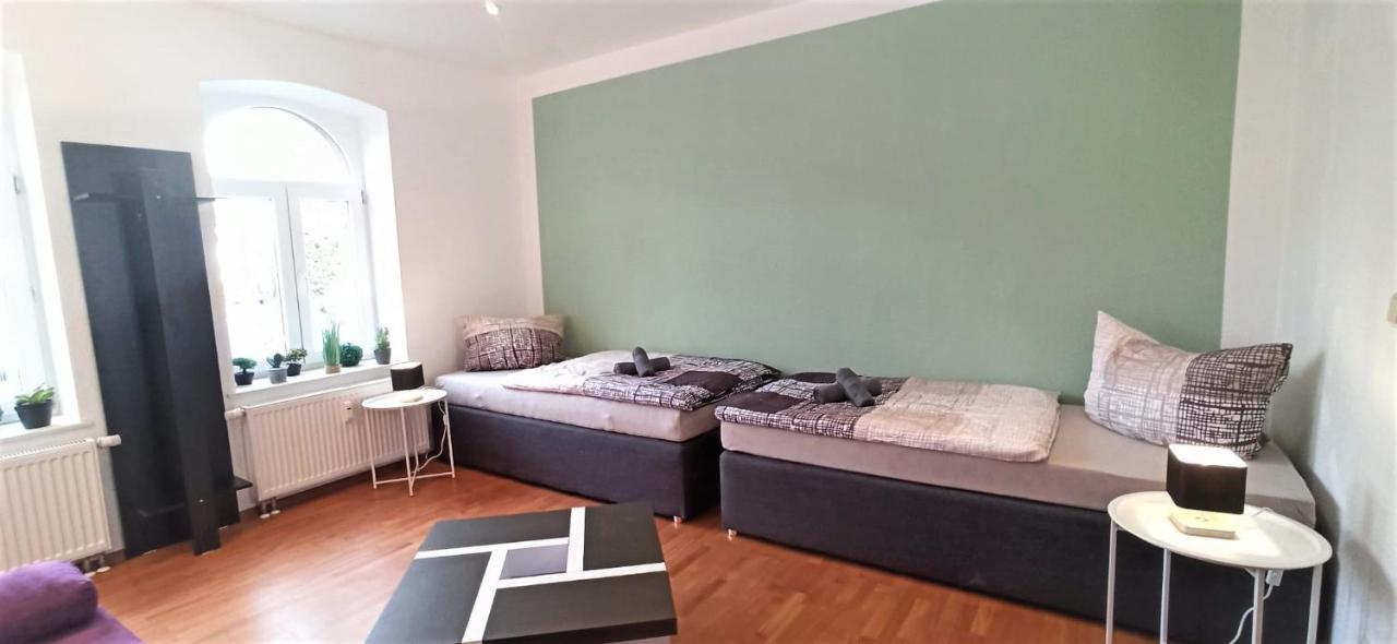 Apartment Fuer Bis Zu 7 Personen Mit Balkon Halberstadt Buitenkant foto